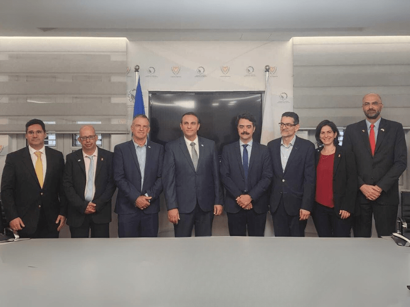קפריסין משלחת