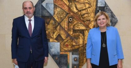 שרת הכלכלה אורנה ברביבאי נפגשה עם שר התעשייה הירדני, יוסף אלשאמלי