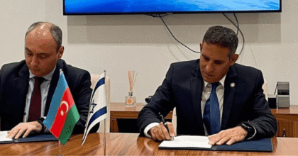 מנהל סוכנות החלל, אורי אורון ויו״ר סוכנות החלל האזארית, סמאדין אסאדוב