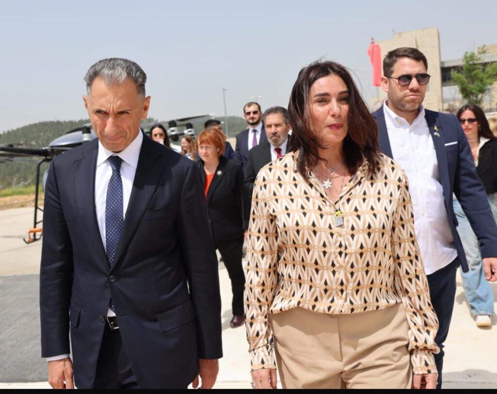 שרת התחבורה מירי רגב ושר התחבורה והפיתוח הדיגיטלי של אזרבייג'ן, רשאד נבאייב